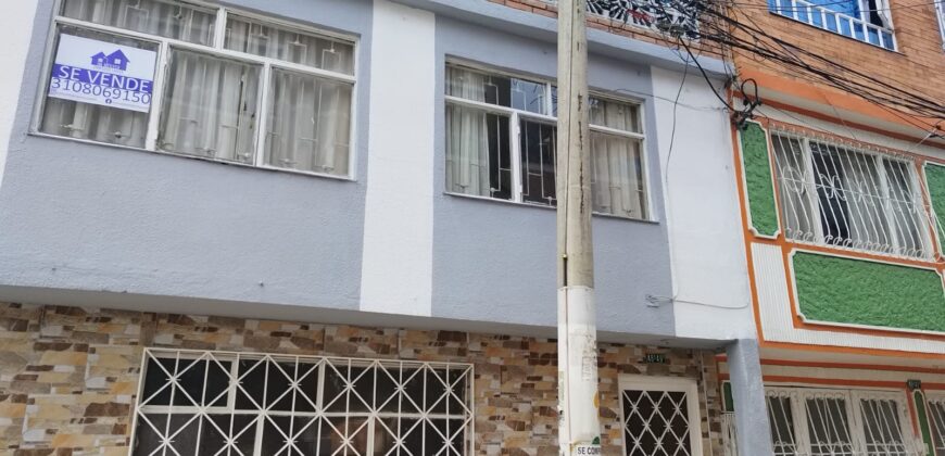 Casa esquinera en venta barrio Miraflores en Kennedy