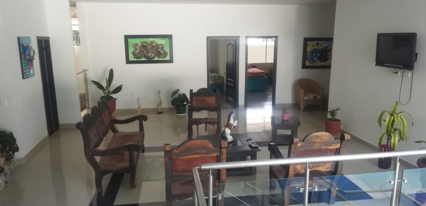 Casa campestre AMOBLADA en venta, ubicada en Carmen de Apicalá