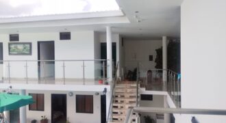 Casa campestre AMOBLADA en venta, ubicada en Carmen de Apicalá