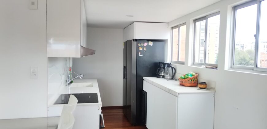 Apartamento Dúplex en Venta en el Barrio Cedritos