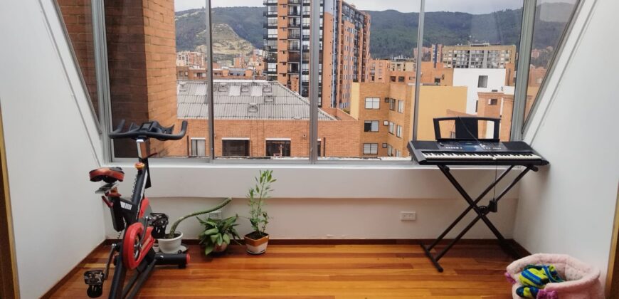 Apartamento Dúplex en Venta en el Barrio Cedritos