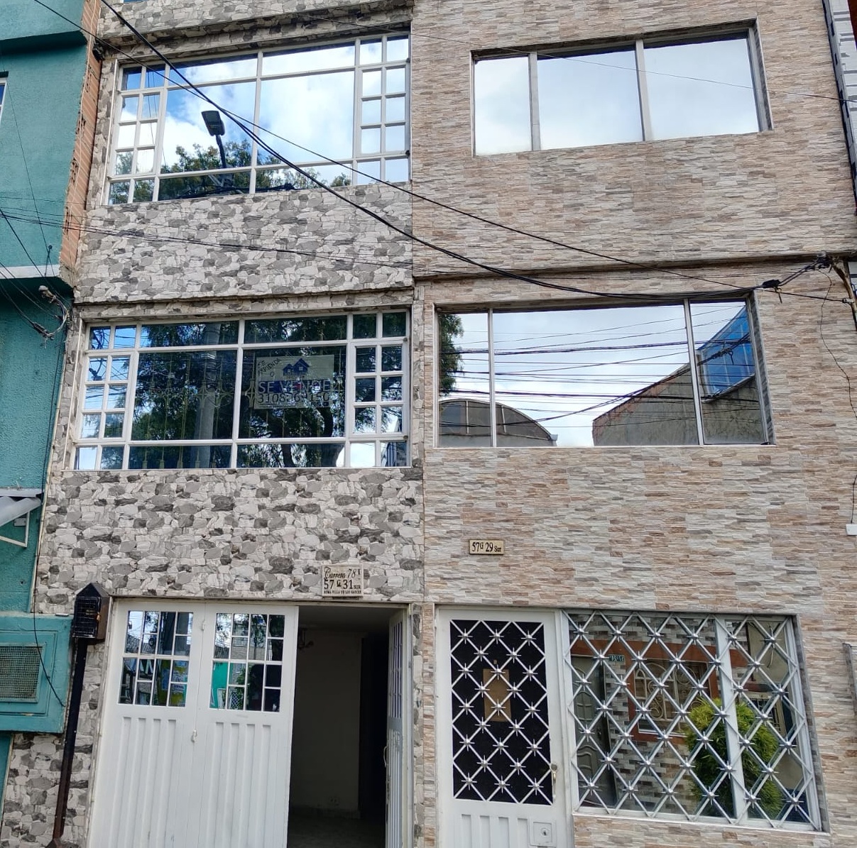 Casa en venta El Rubi-Villa de los Sauces