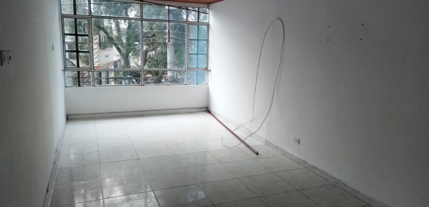 Casa en venta El Rubi-Villa de los Sauces