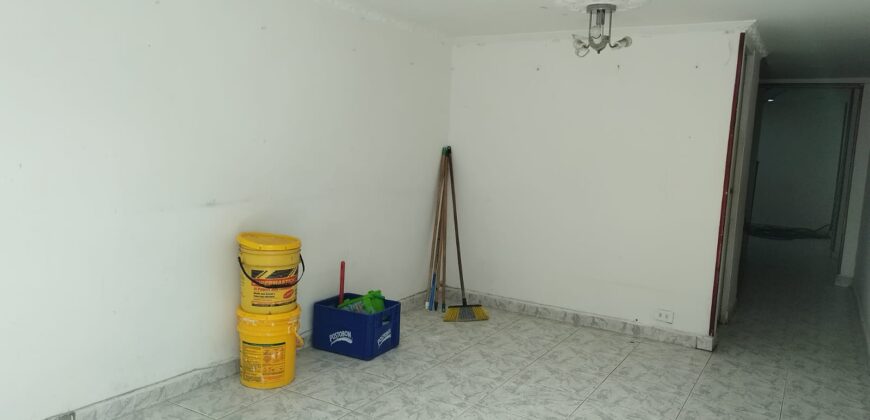 Casa en venta El Rubi-Villa de los Sauces