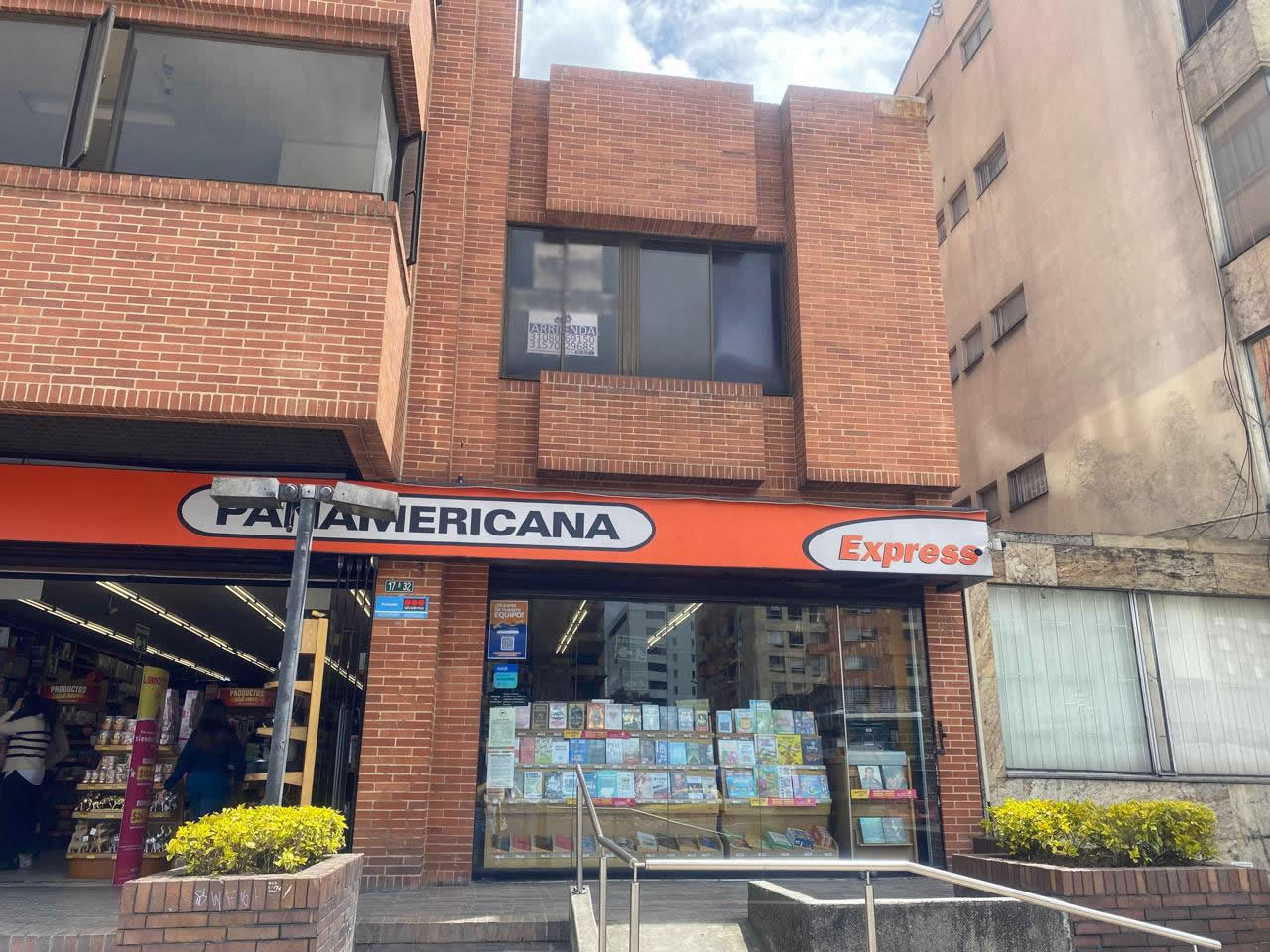 Oficina en arriendo Chicó