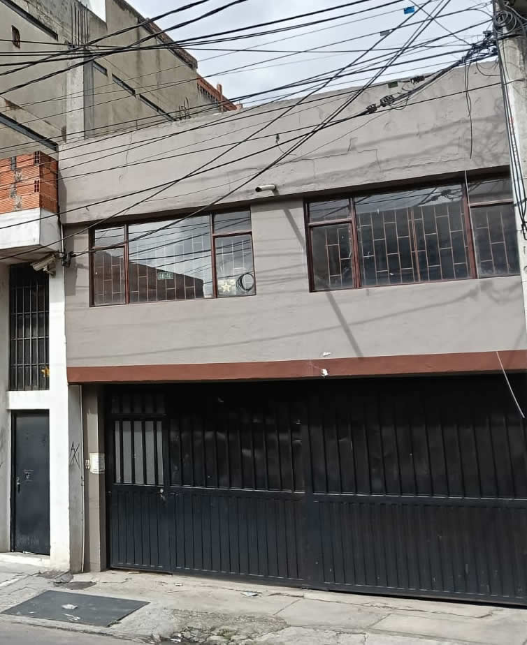 Casa Bodega en venta Carvajal