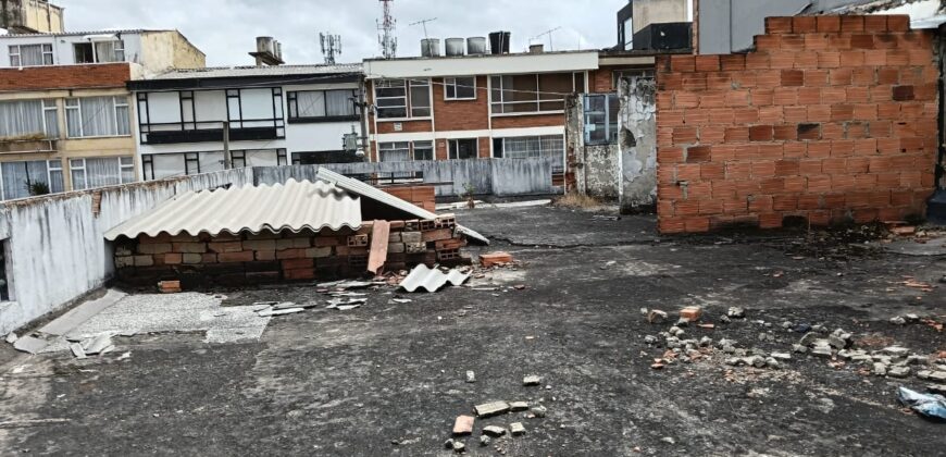 Casa Lote en venta Galerías