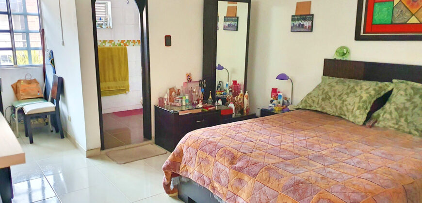 Casa en venta Barrio Santander