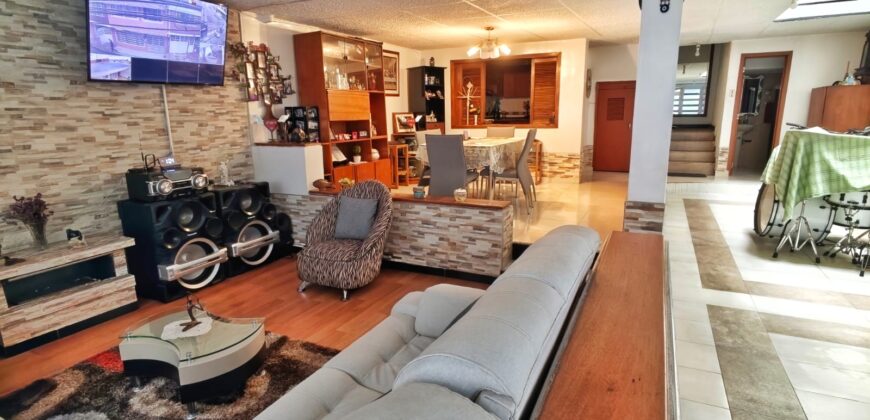Casa en venta Barrio Santander