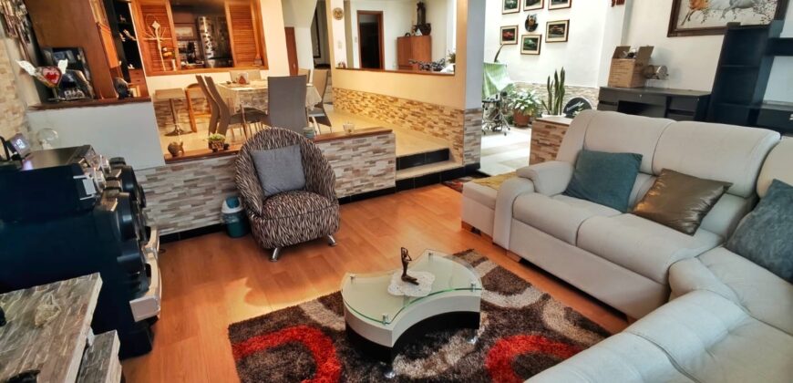 Casa en venta Barrio Santander